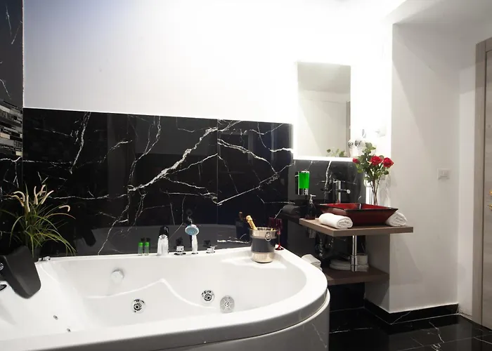 Farnese Jacuzzi Rome