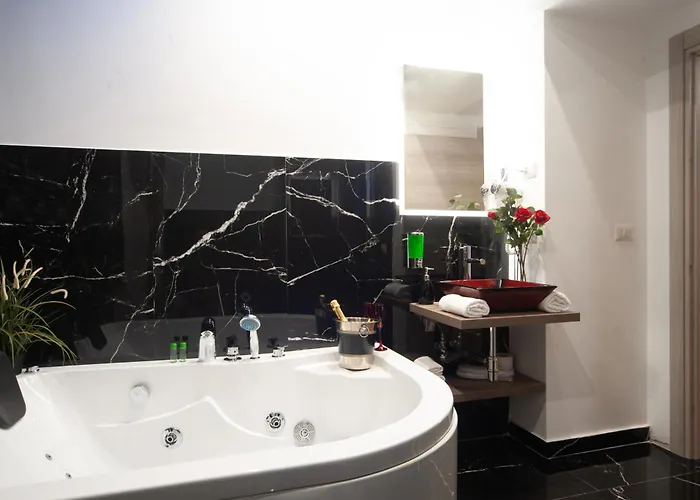 Farnese Jacuzzi * Rome